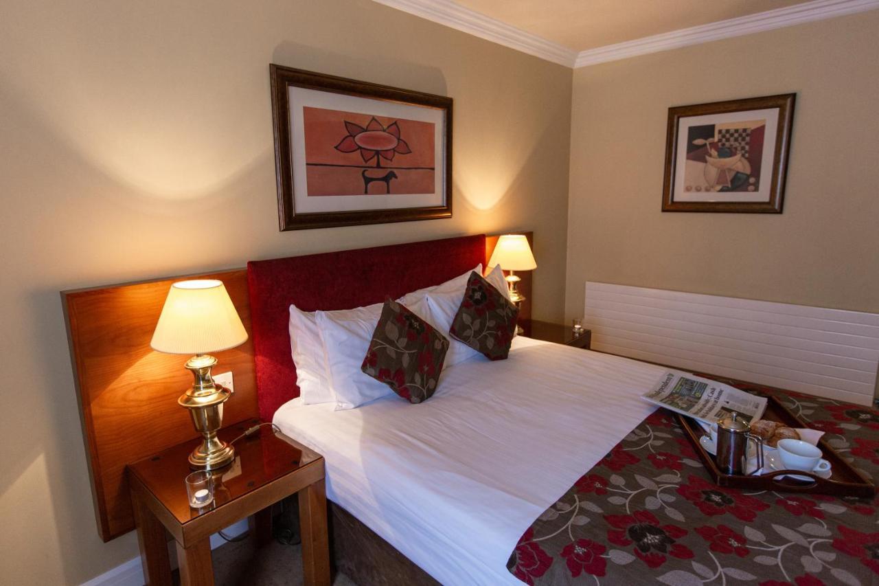 Hamlet Court Hotel Johnstown Bridge Luaran gambar