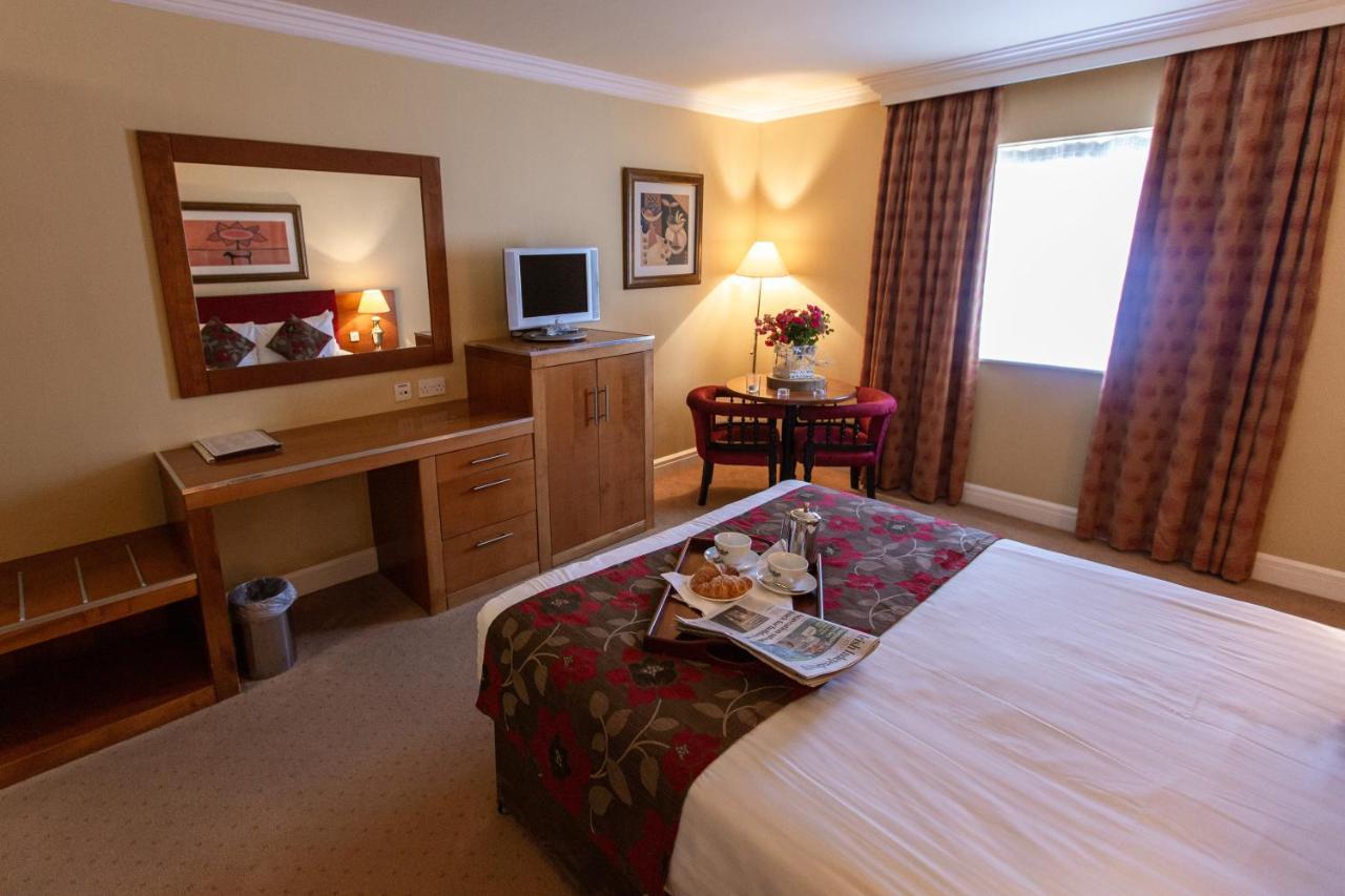 Hamlet Court Hotel Johnstown Bridge Luaran gambar